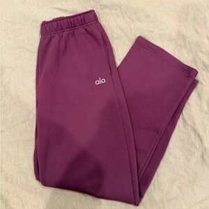 ALO Yoga Burgundy Accolade Straight Leg Sweatpants